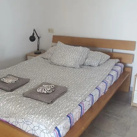 Beachside Penthouse Апартаменты