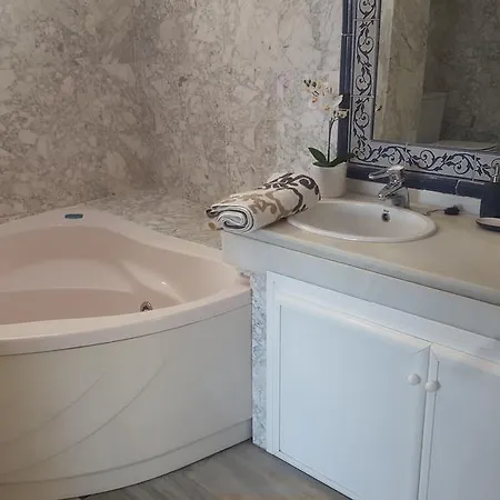 Beachside Penthouse * Фуэнхирола