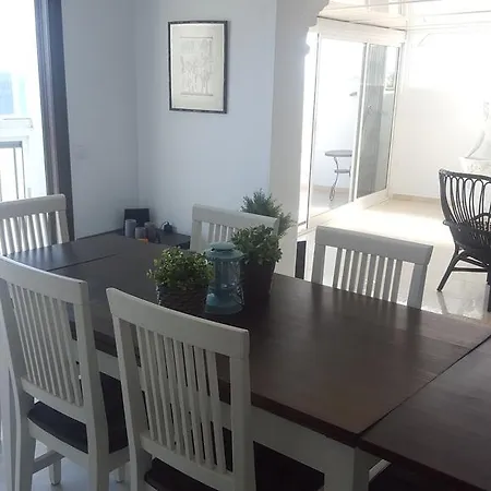 Апартаменты Beachside Penthouse Фуэнхирола